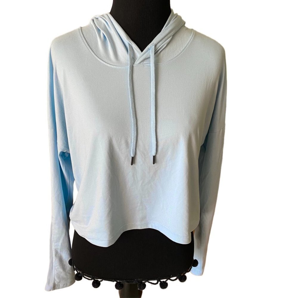 XS Marika soft baby blue crop hoodie workout